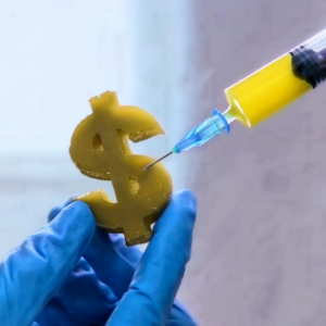 A syringe with microfat penetrates a dollar sign